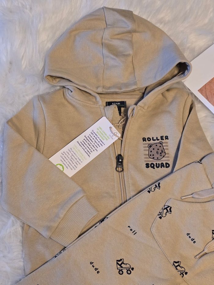 NEUF (NON PORTÉ) 🏷👌👌👌🏷💙💙😍🤩superbe ensemble molleton 12 MOIS GARÇON 💙💙😍🤩 - photo numéro 4