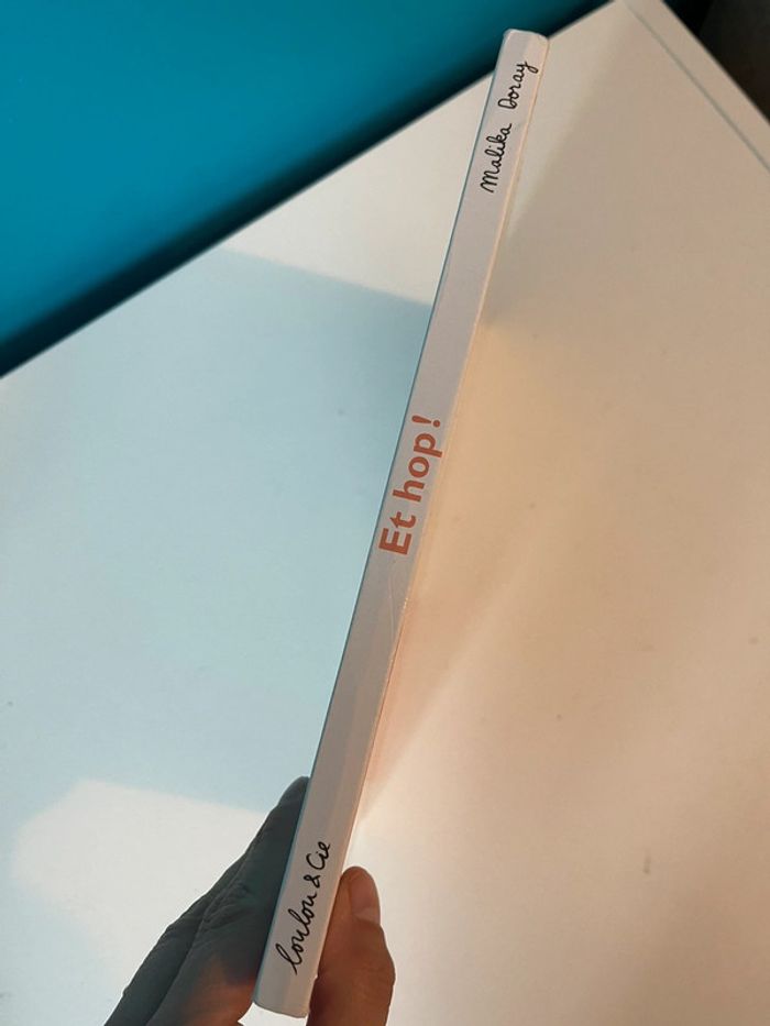 Livre cartonné école des loisirs et hop ! - photo numéro 2