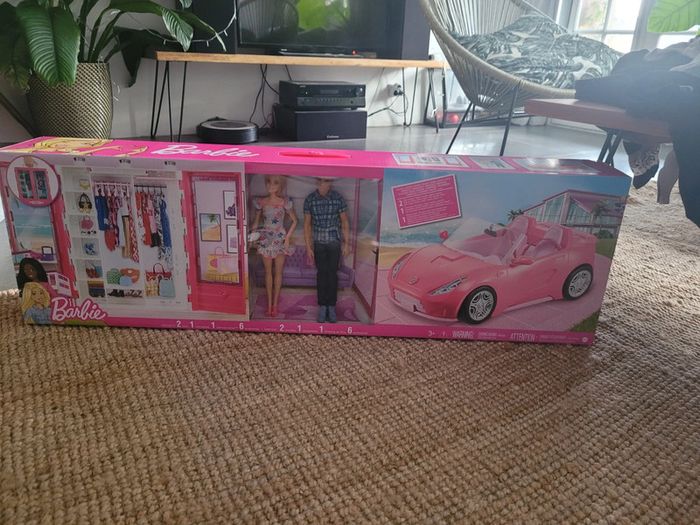 Maxi Coffret Barbie® et Ken® avec dressing et cabriolet 💖 - photo numéro 2