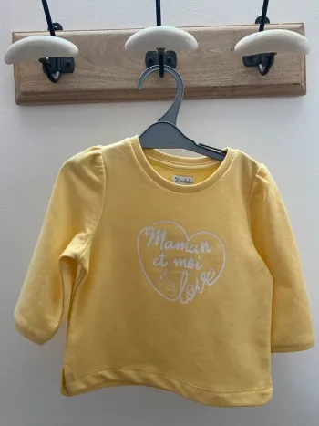 Sweet jaune neuf avec étiquette