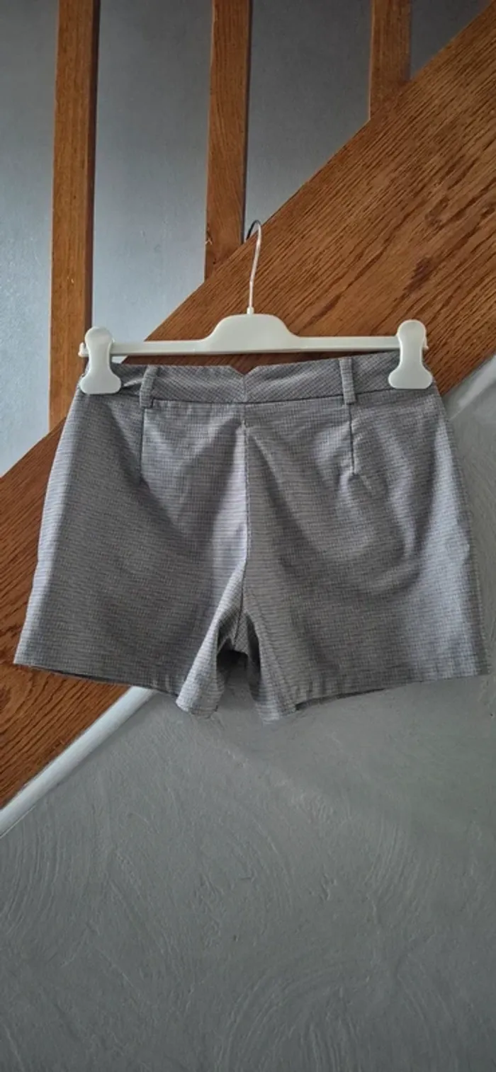 Short à carreaux - photo numéro 3