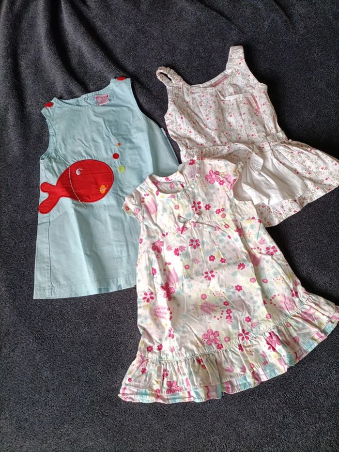 Lot robes 12 mois