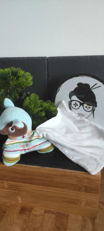 doudou chien sucre d'orge cajou mouchi lanc marron bleu vert rayé rayure biche orange