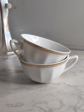 Tasses porcelaine fine