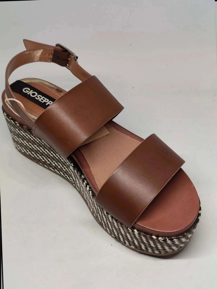 Sandales et nu-pieds Espadrilles Gioseppo 48567 Marron - photo numéro 8