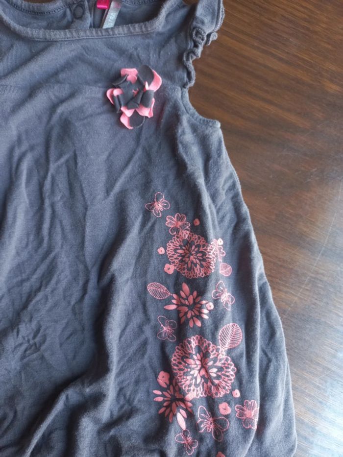 Jolie robe orchestra 6 mois - photo numéro 3