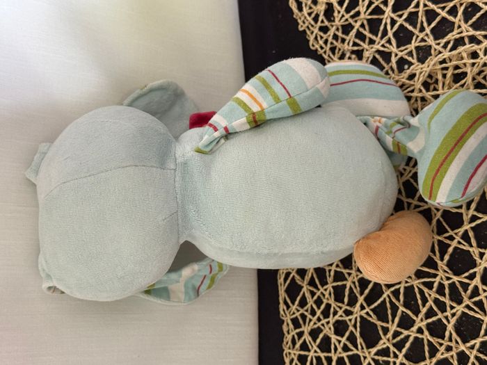 Doudou lapin bleu rayé vert rouge SUCRE D'ORGE - photo numéro 2