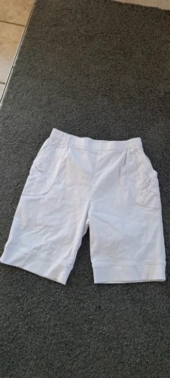 Bermuda blanc, taille 3