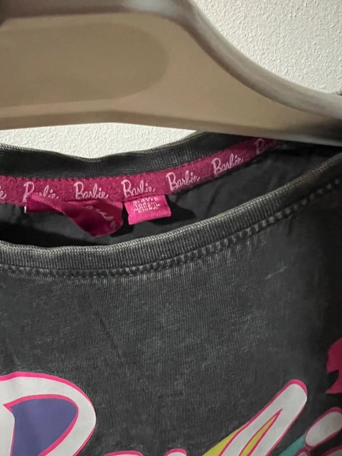 Tee shirt fille taille 3/4 ans marque Barbie très bon état - photo numéro 2