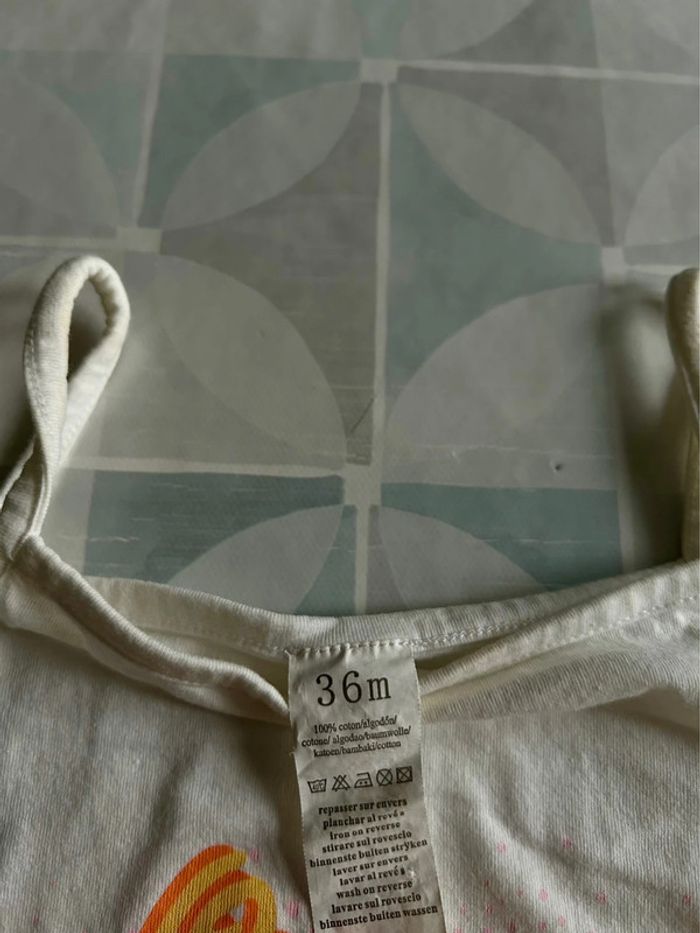 T shirt fille - 3 ans - en très bon état - photo numéro 3