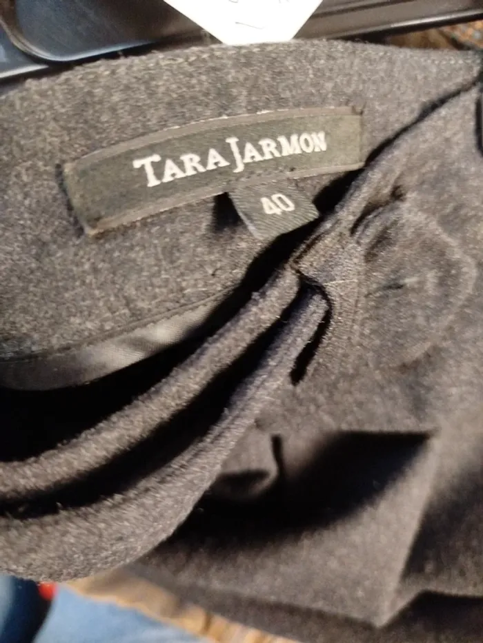 Pantalon Cigarette Tara Jarmon T40 - photo numéro 2