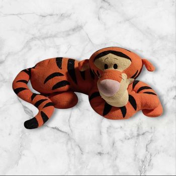Grosse peluche Tigrou de Winnie l'ourson