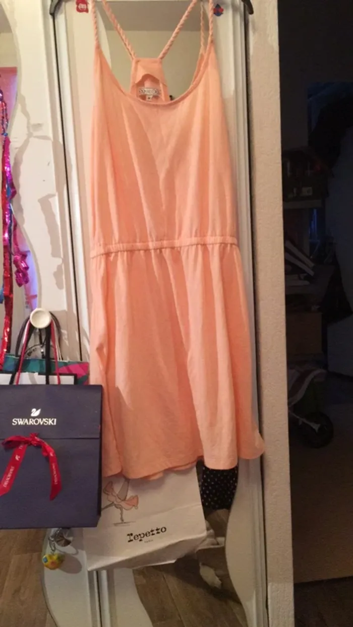 Robe a bretelle