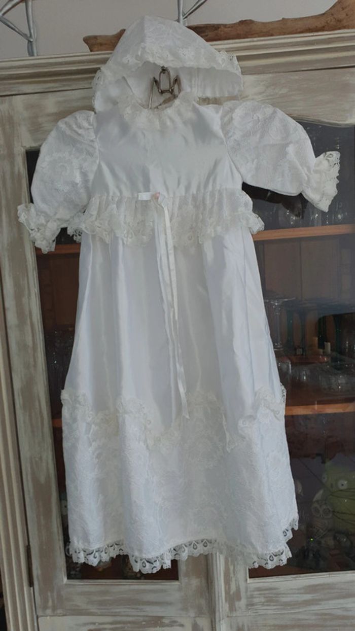 Robe de baptême