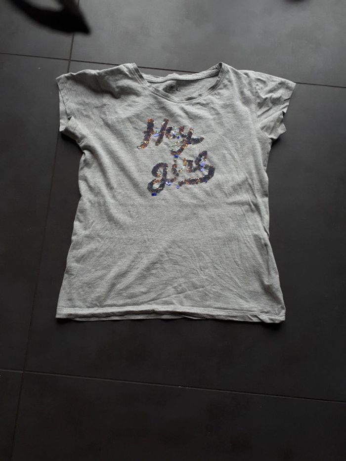 Tee-shirt Super U sequins 10 ans