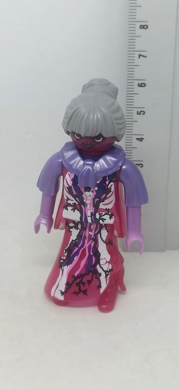 Femme fantôme de la bibliothèque ghostbuster playmobil