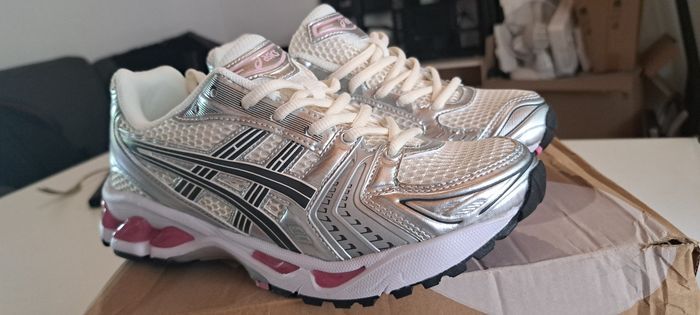 Asics Gel Kayano 14 - photo numéro 2