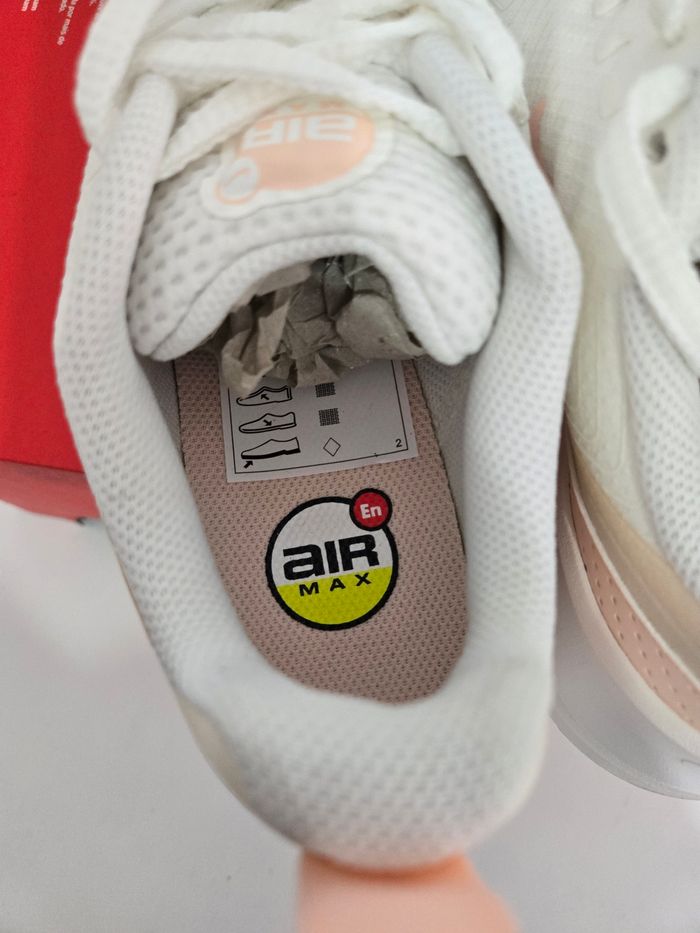 Nike air max nuaxis taille 39 neuves blanc rose - photo numéro 5