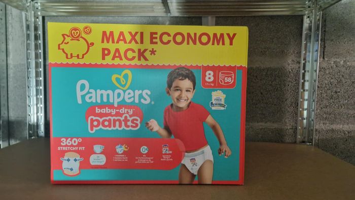 Pack 58 couches pants pampers taille 8 neuf
