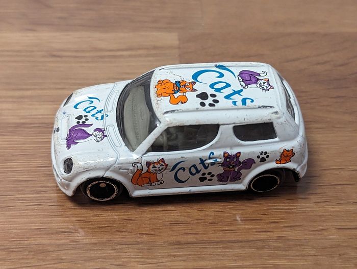 Petite voiture "Cats / chats" - photo numéro 3