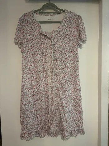 Chemise de nuit fleurie à boutons – Lingerie C&A – Taille S