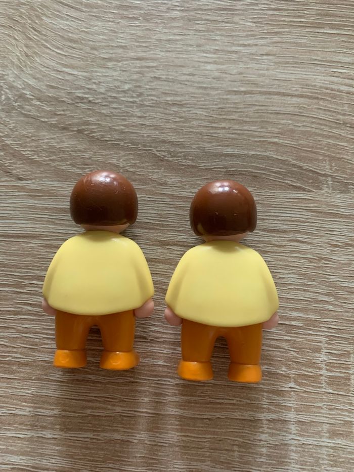 Voiture et 2 playmobil 1 2 3 - photo numéro 8