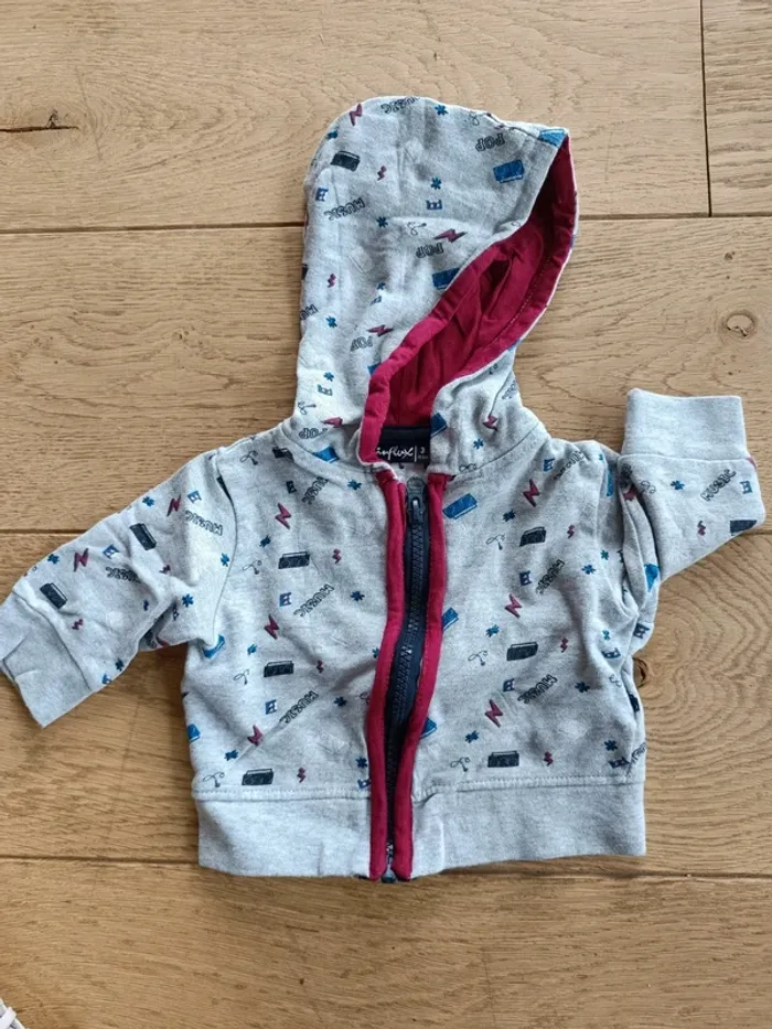 Gilet influx music