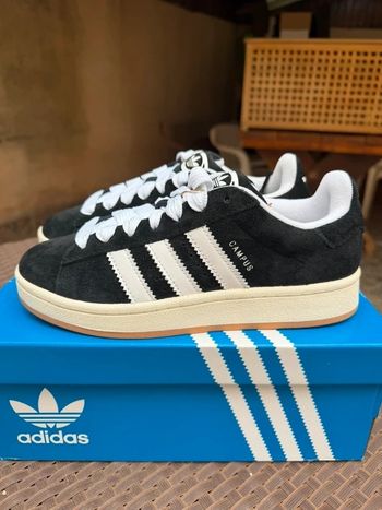 Aadidas originals Taille  37