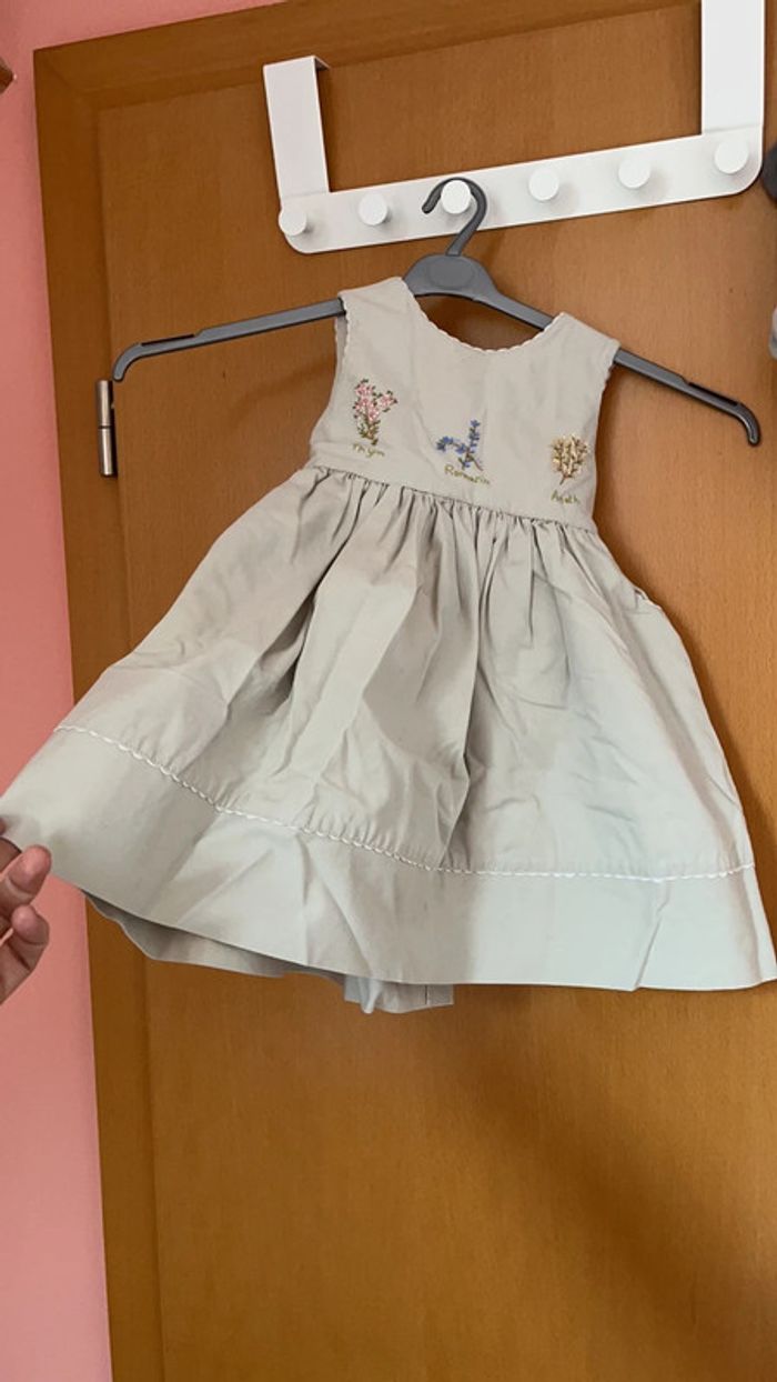 Très jolie robe évasée « thym, romarin, aneth » en taille 2 ans - photo numéro 6