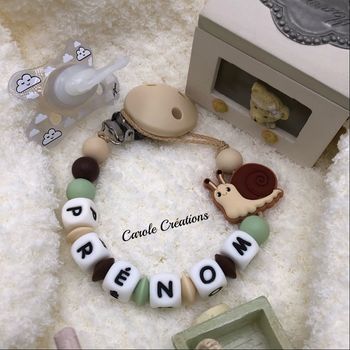 Attache tétine personnalisée en silicone escargot 