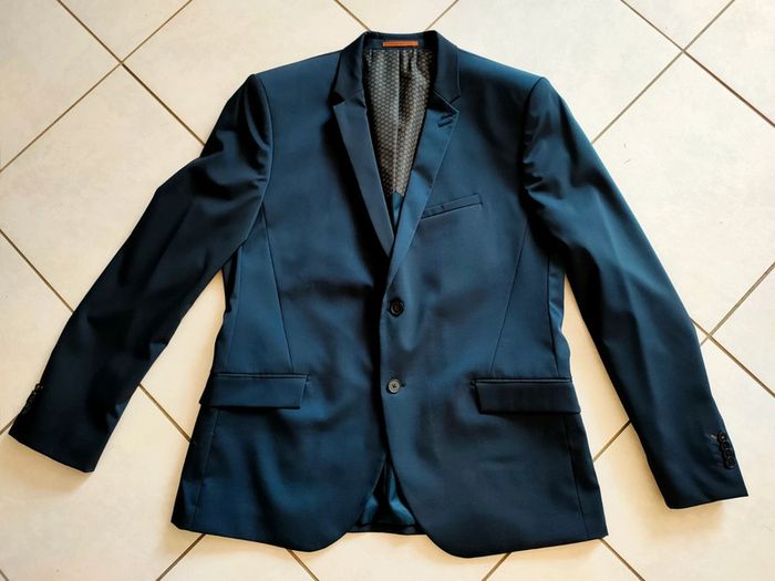Costume veste et pantalon taille 44 - photo numéro 2