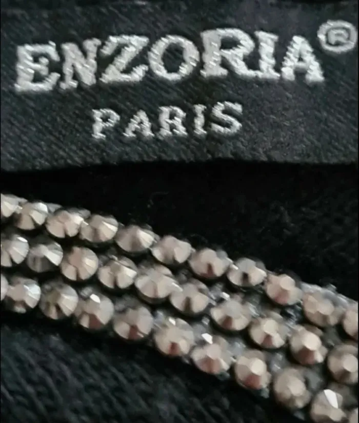 Pull poncho noir col V strass Enzoria Taille U (42/44/46) Neuf - photo numéro 5