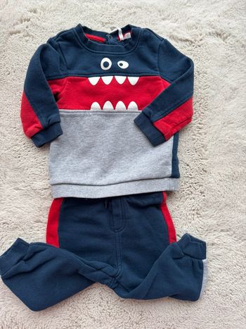 👕👖Ensemble bébé garçon -12 mois - orchestra- très bon état