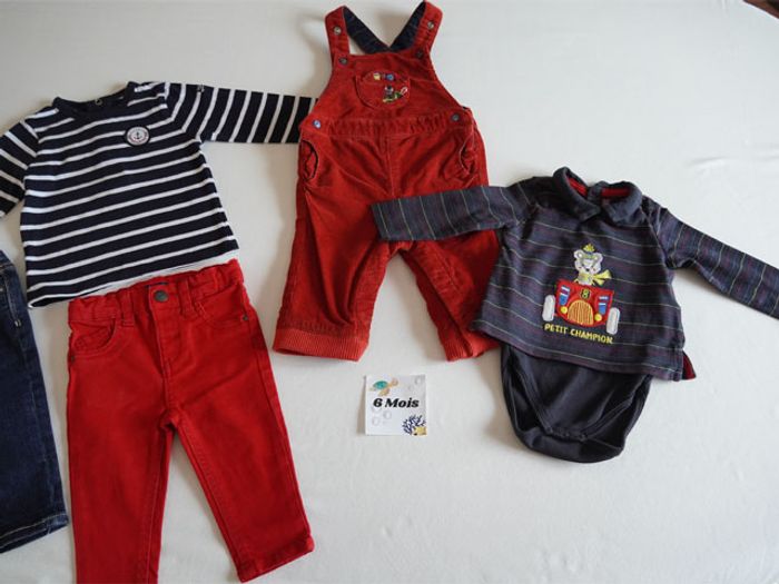 Lot n°6 Vêtements 6 mois : 6 Pantalons + 1 Salopette + 6 Hauts - photo numéro 6