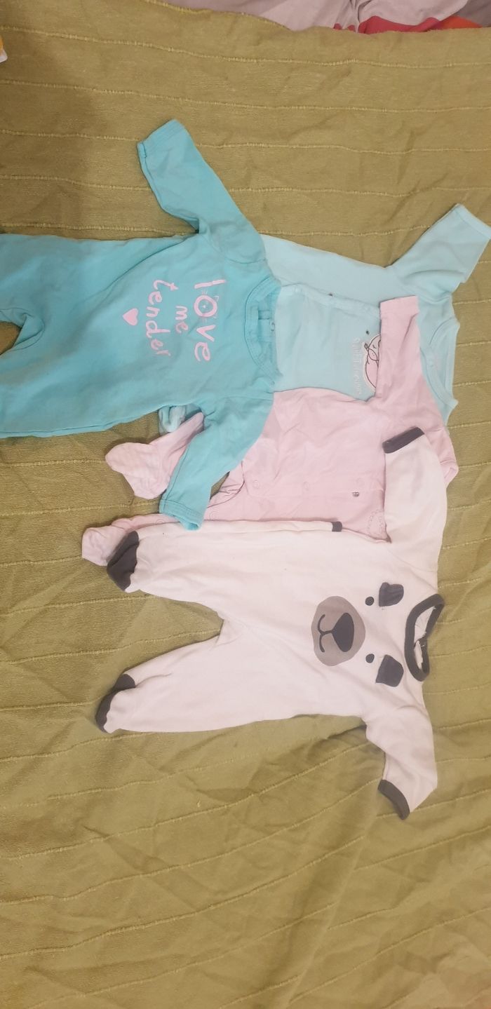 Lots vêtements bébé fille 1 mois - photo numéro 3