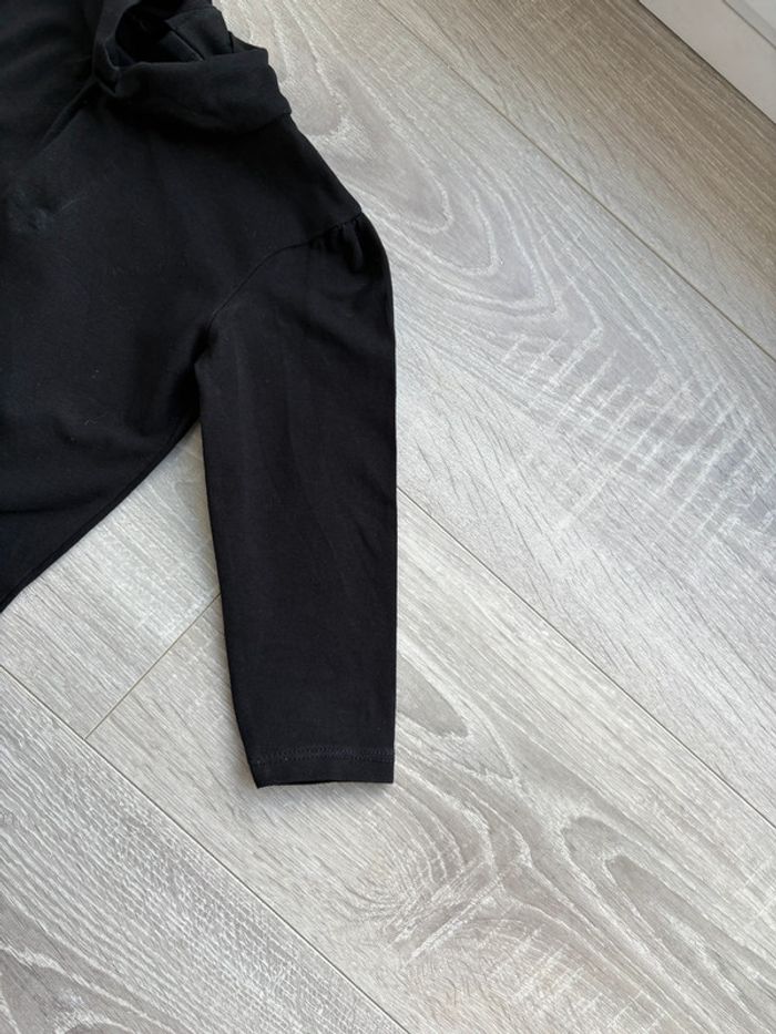 2 sous pulls noir et blanc 24 mois - photo numéro 3