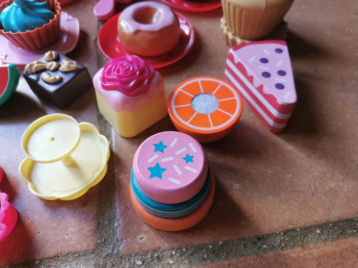 Lot de jouets en plastique et bois cuisine, fruits et légumes - photo numéro 3