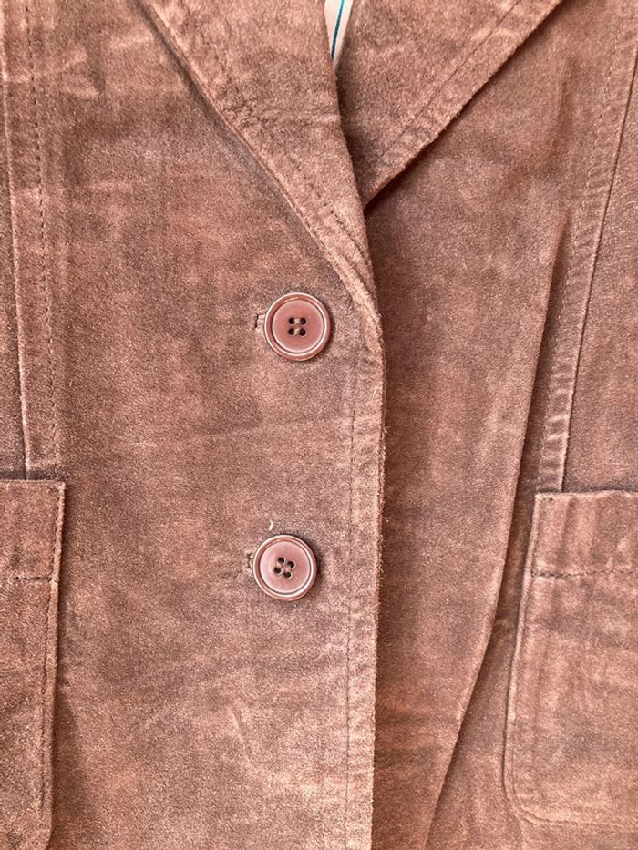 Veste en daim. Taille 40 - photo numéro 2
