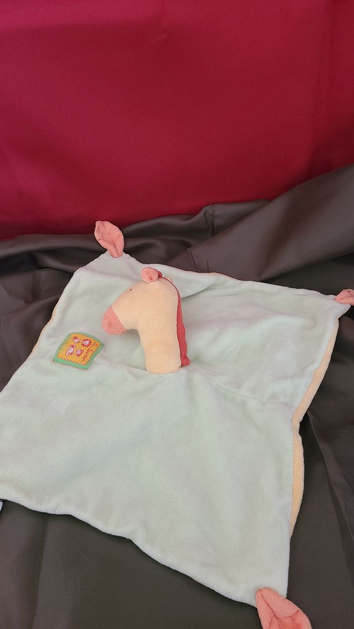 Moulin roty Les Loustics Doudou plat girafe vert orange feuille - photo numéro 3