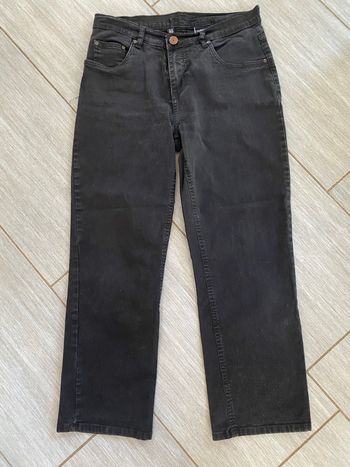 Pantalon jeans court  taille 40