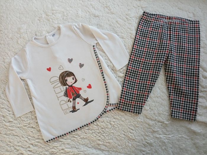 Ensemble Tee-shirt et legging taille 12 mois