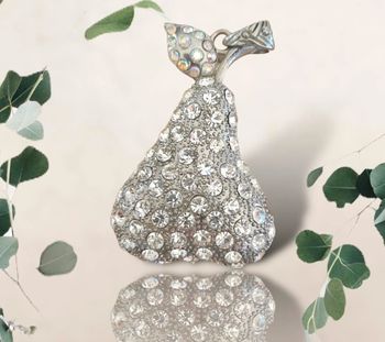 Grand pendentif brillant poire argentée bling bling