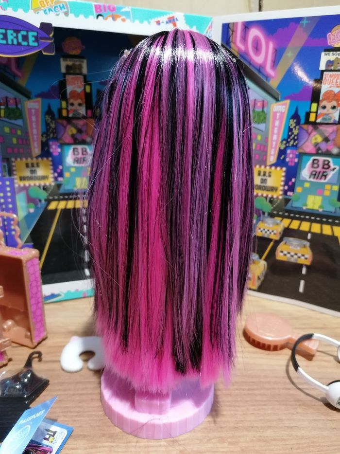 Poupée Lol OMG World travel - photo numéro 4