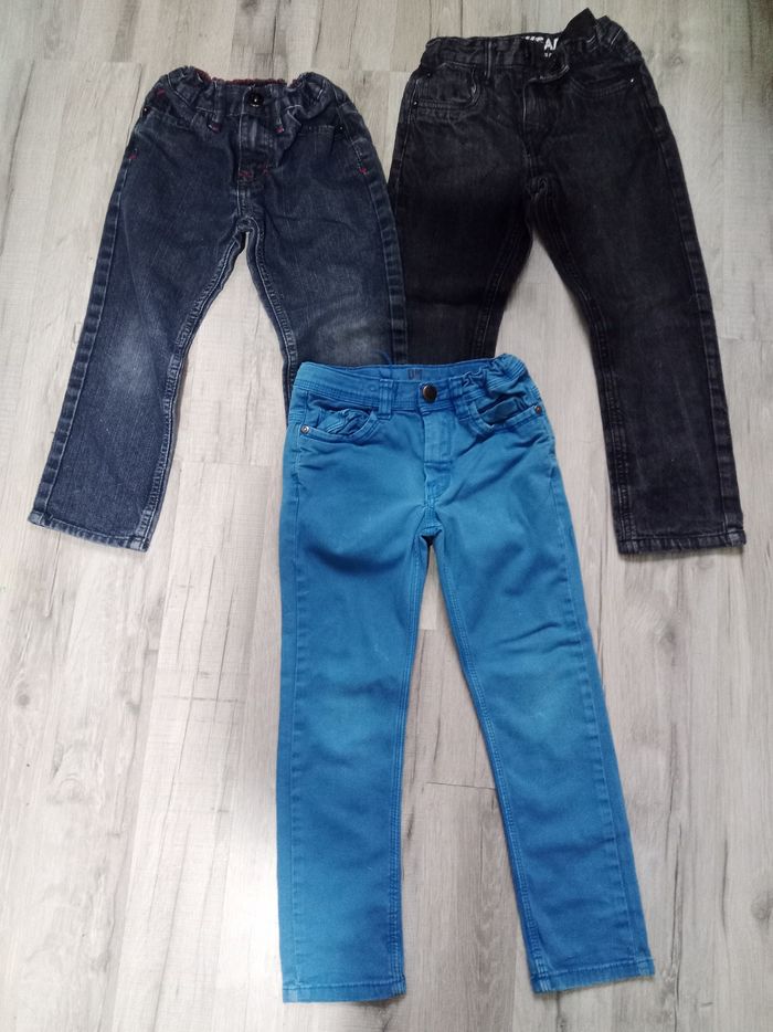 Lot 3 pantalons jean's 5 ans