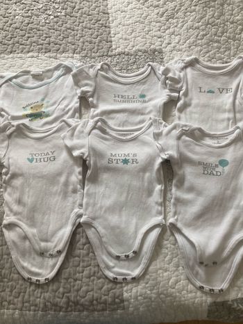 Lot 6 bodies manche courte