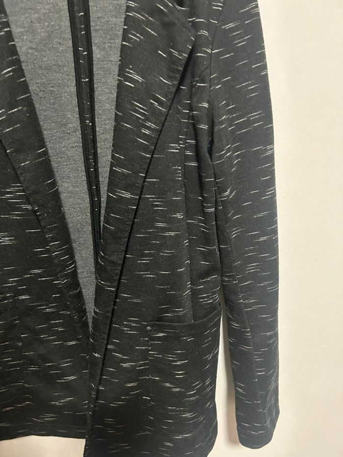 Veste blazer noire à lignes blanches • Ligne à suivre • Taille 38 - photo numéro 2