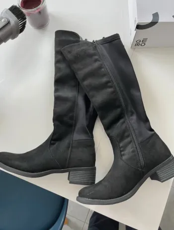 Bottes noires pointures 38