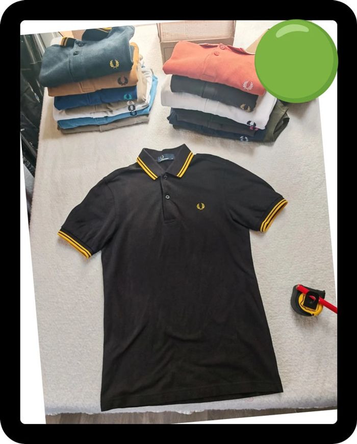⭐ magnifique polo Fred Perry noir ET or Taille XS - photo numéro 5