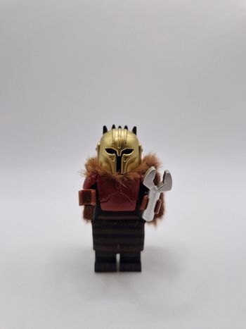 Figurine type lego La Forgeronne Mandalorian star wars