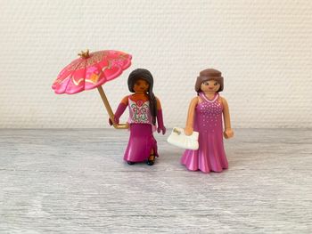 2 femmes élégantes Playmobil 